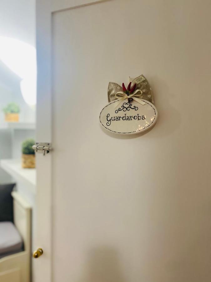 Casa Ninetta - Spaccanapoli - Il Tipico Pianterreno Della Napoli Antica! Εξωτερικό φωτογραφία